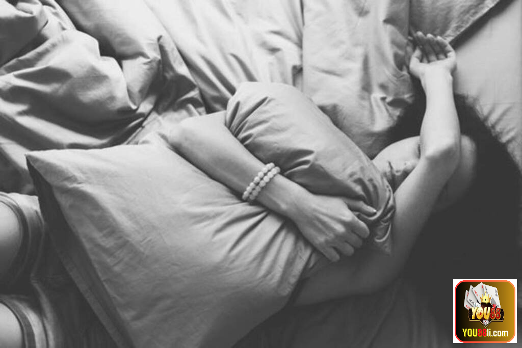 Mơ đi chơi gái có ý nghĩa ra sao? Điềm báo của giấc mơ này là gì?